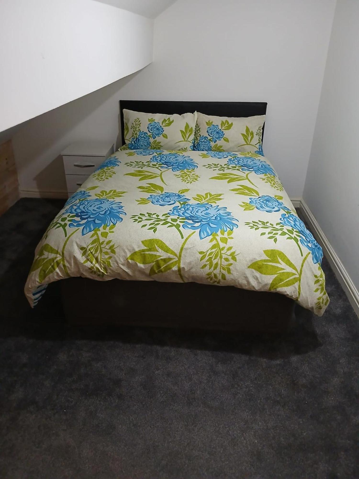 Guest house Monarch House Manchester